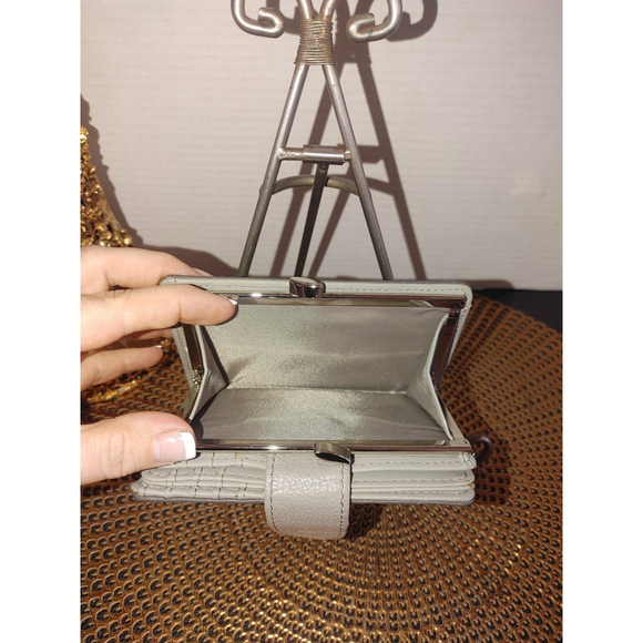 MundiSafeKeeper RFID Leat her Walket - Picture 6 of 7